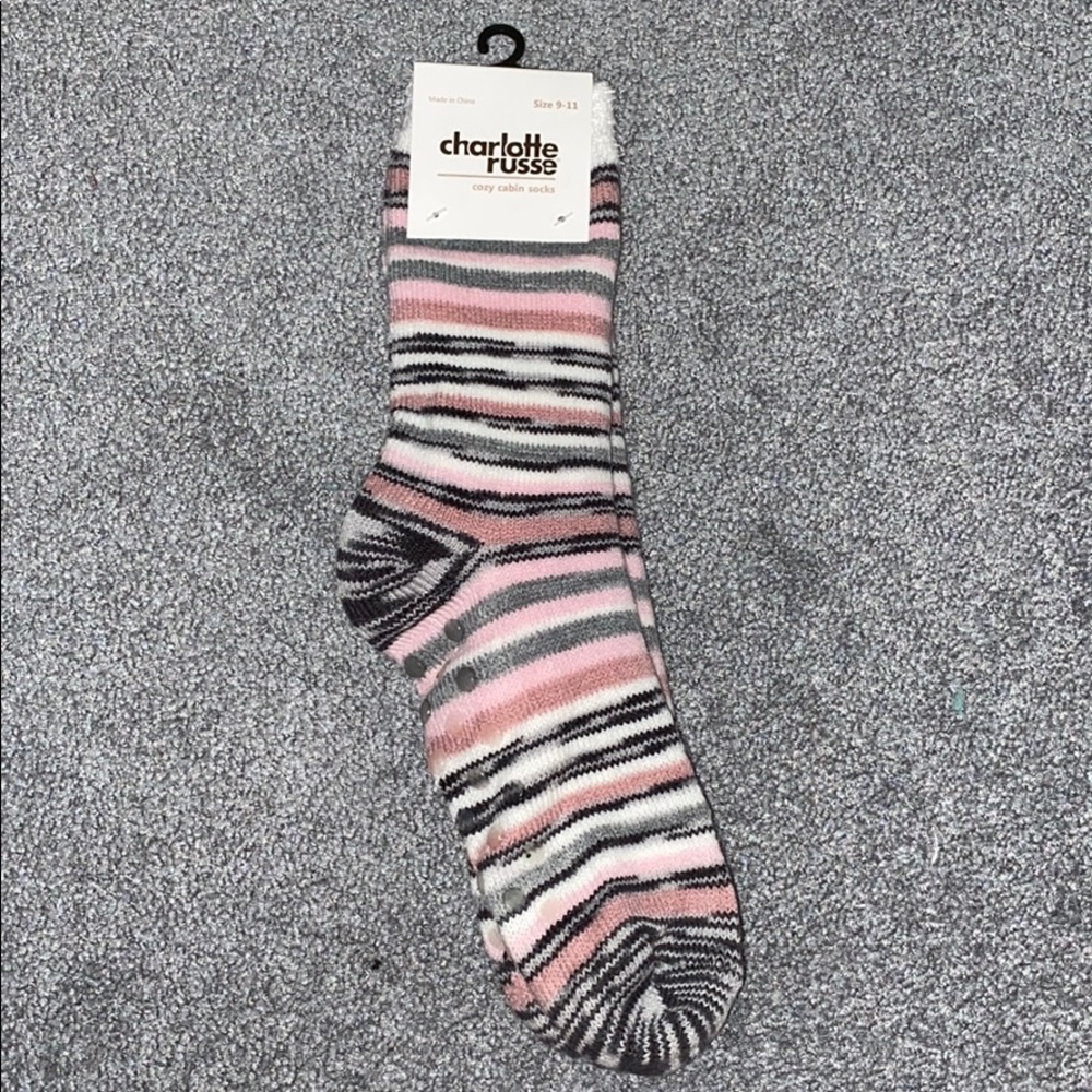 BRAND NEW cozy striped fuzzy socks! 🌸